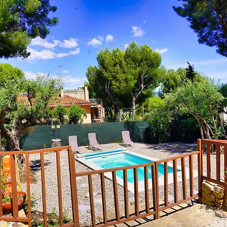 Charmante Provencale Avec Jardin Et Piscine Privee A - Fr-1-770-44 *